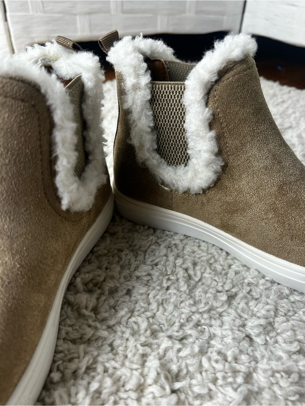 GIRLS LUCKY BRAND FAUX SUEDE/FUR BOOTS SZ 13 NWT - Picture 16 of 16